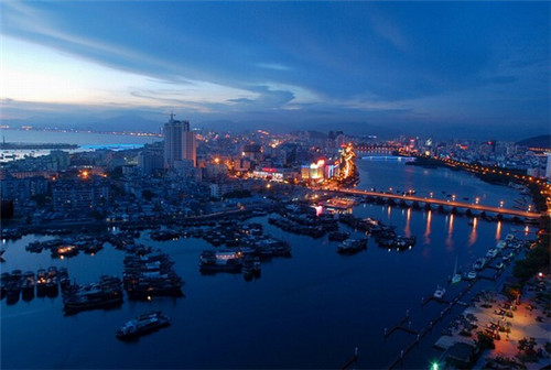 丹霞谷景区美食（丹霞旅游景点）