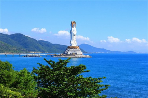 吴亦凡为什么被冲（吴亦凡为什么被扣）